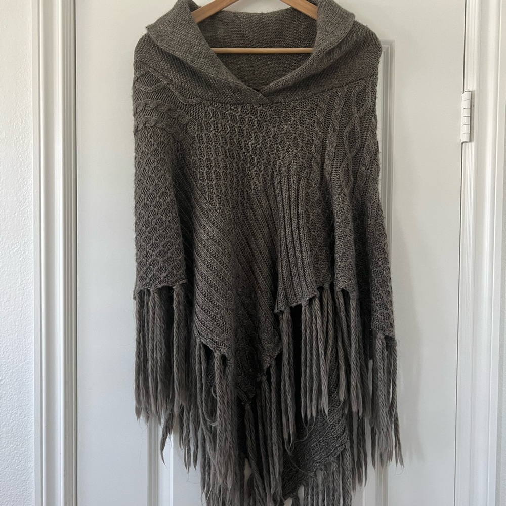 Ella Moss fringed sweater poncho